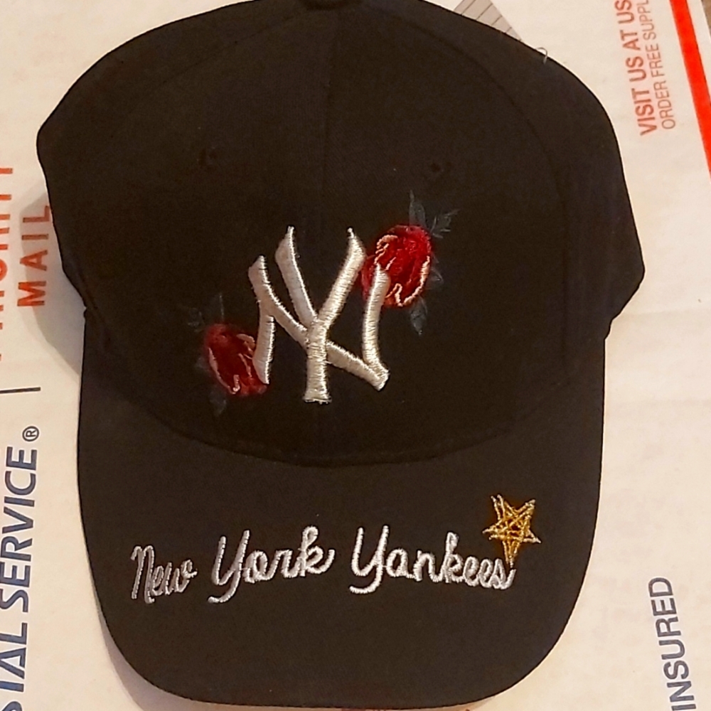 NEW NY YANKEES BASEBALL CAP